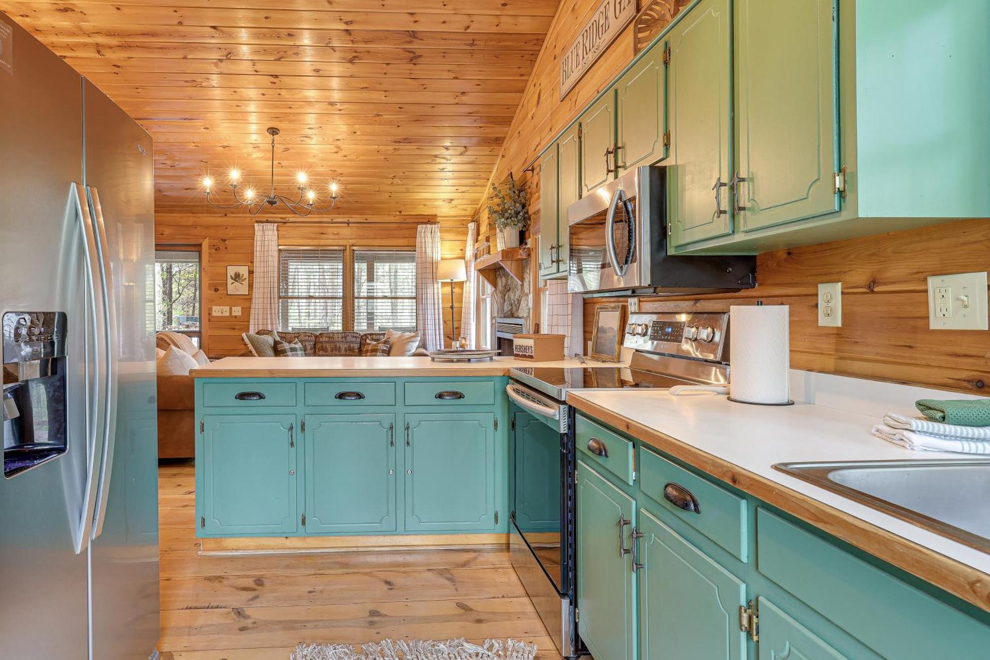 Cozy Cabin In Private Location With Hot Tub And Grill! ブルーリッジ山脈 エクステリア 写真