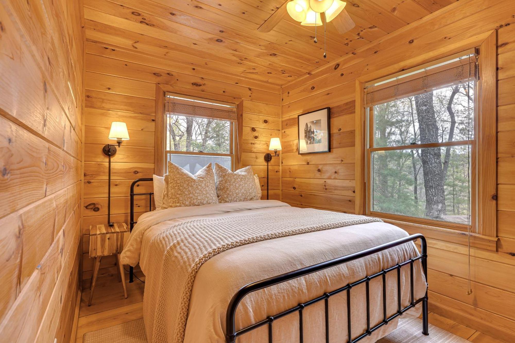 Cozy Cabin In Private Location With Hot Tub And Grill! ブルーリッジ山脈 エクステリア 写真