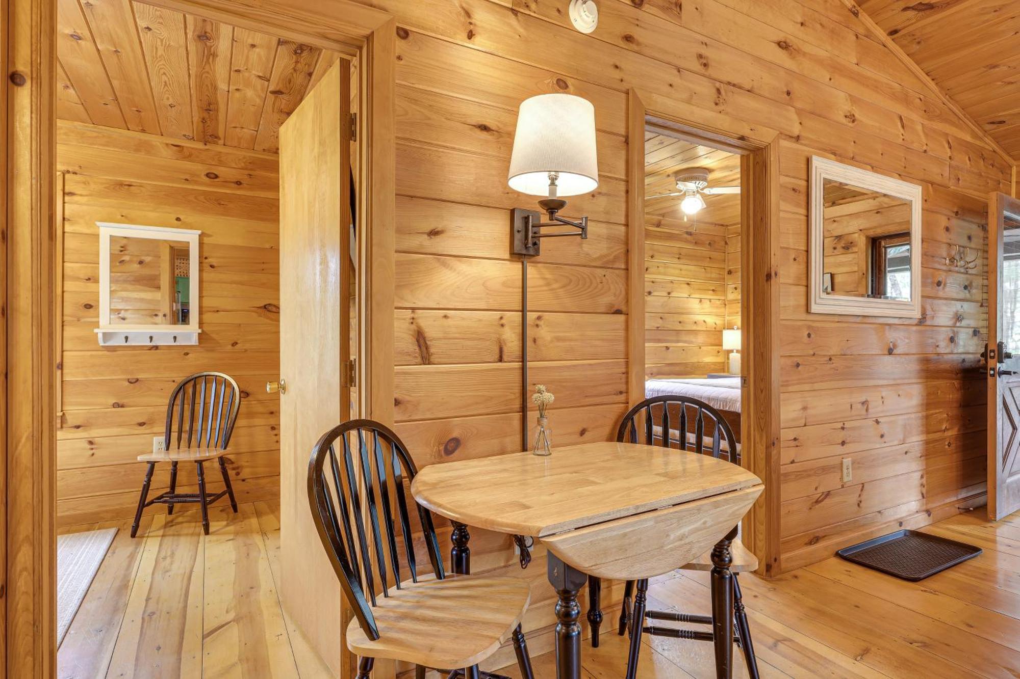Cozy Cabin In Private Location With Hot Tub And Grill! ブルーリッジ山脈 エクステリア 写真